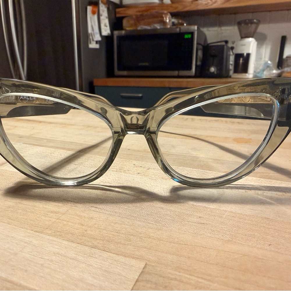 Stylish Women's Cat-Eye Glasses